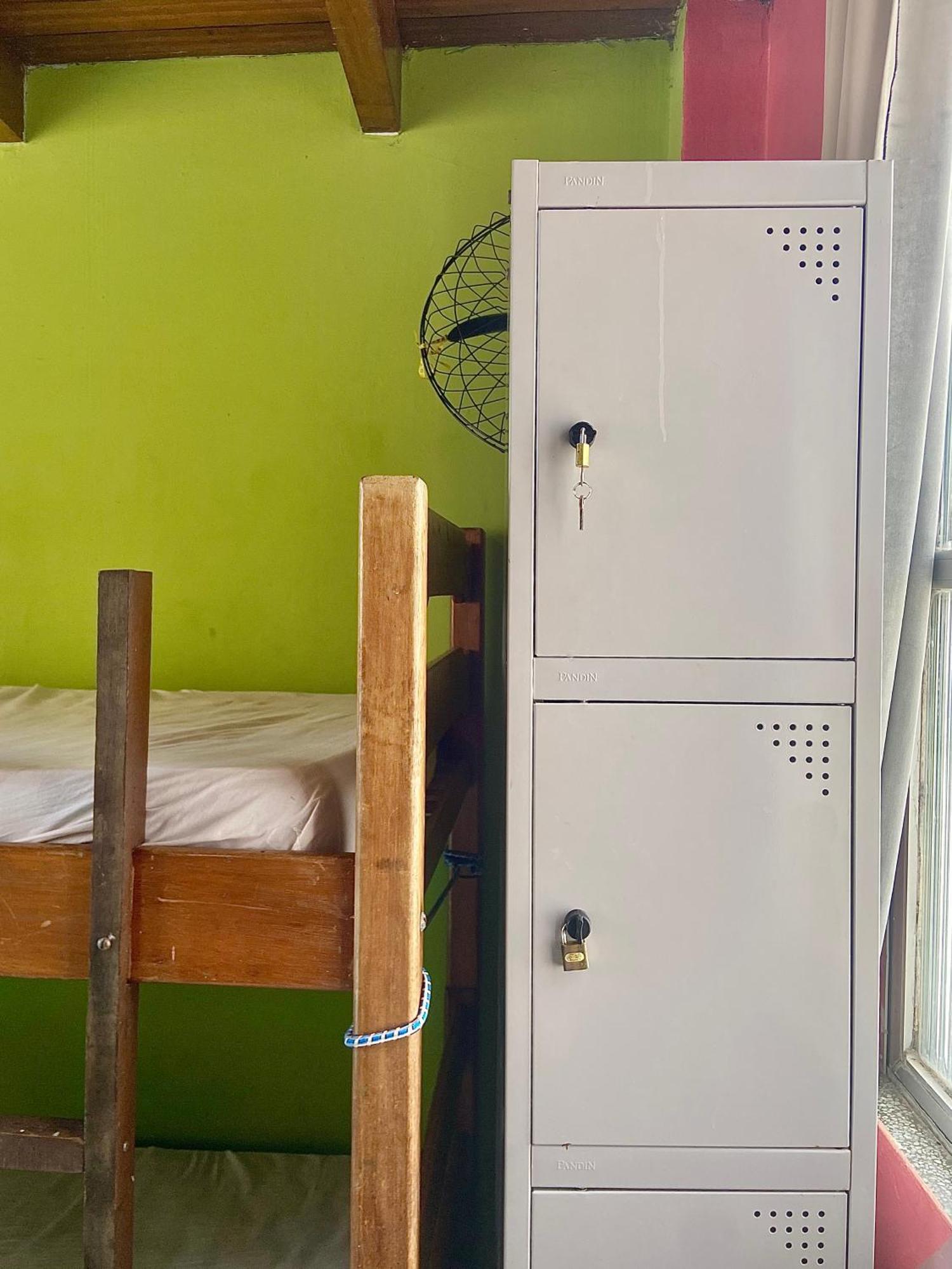 Casamarelo Hostel サルバドール エクステリア 写真